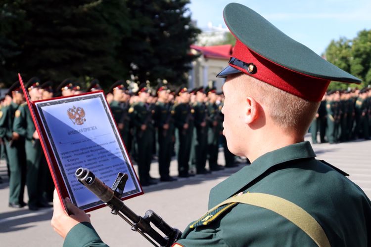 3 сентября 2022 года курсанты Саратовского военного ордена Жукова Краснознаменного института войск национальной гвардии приняли Военную Присягу  