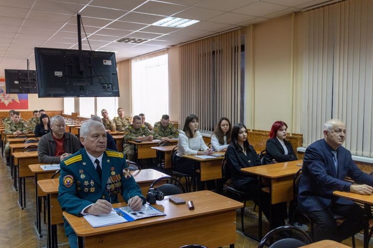 03 февраля 2023 года в военном институте проведена научно-практическая конференция