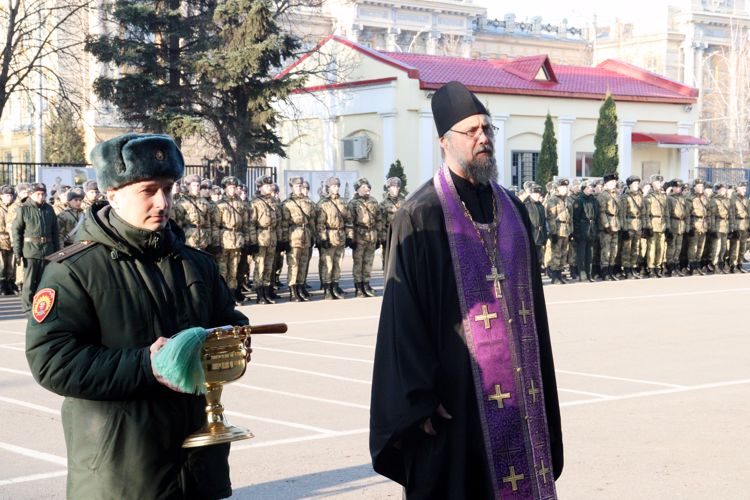 24 марта 2023 года, в военном институте прошла торжественная передача походной иконы 