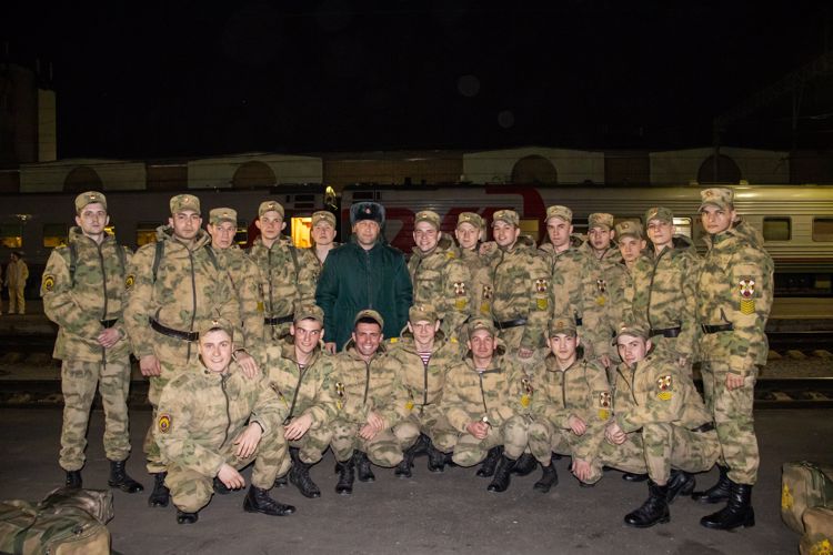26 марта выпускники саратовского военного института прибыли с войсковой стажировки.