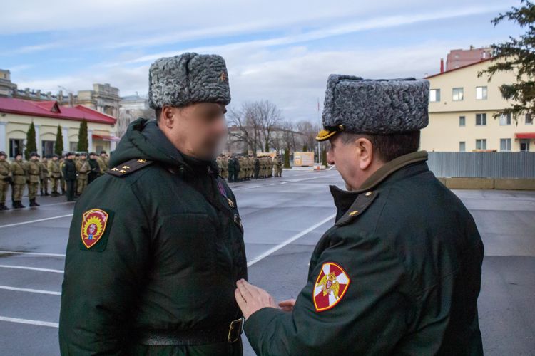 13 марта 2023 года военнослужащим военного института вручены награды