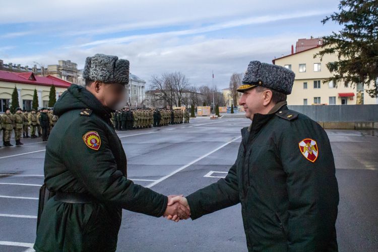 13 марта 2023 года военнослужащим военного института вручены награды