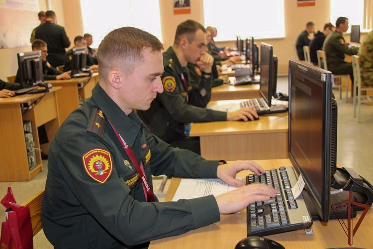 23 марта 2023 года военнослужащие военного института приняли участие в первой Всероссийской ИТ-олимпиады Росгвардии