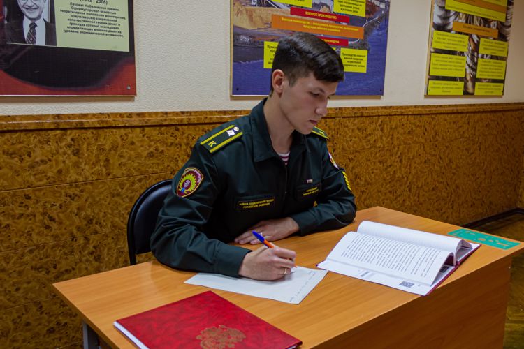 С 31 мая 2023 года в военном институте началась защита выпускных квалификационных работ у курсантов 5 курса