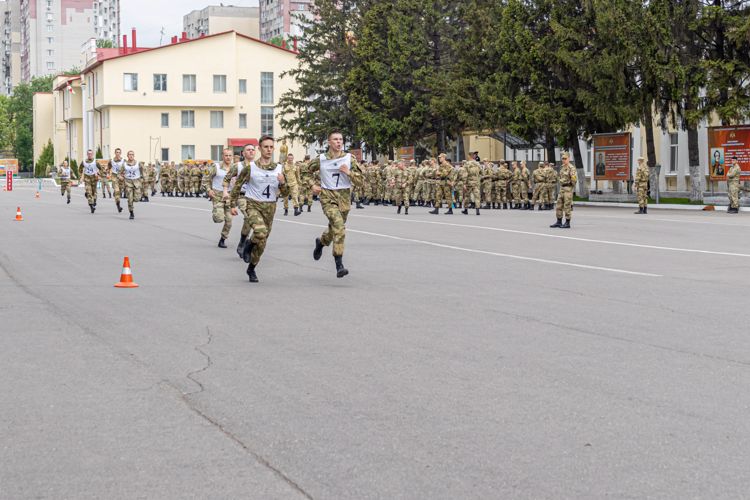1 мая 2023 года в военном институте проведен спортивный праздник