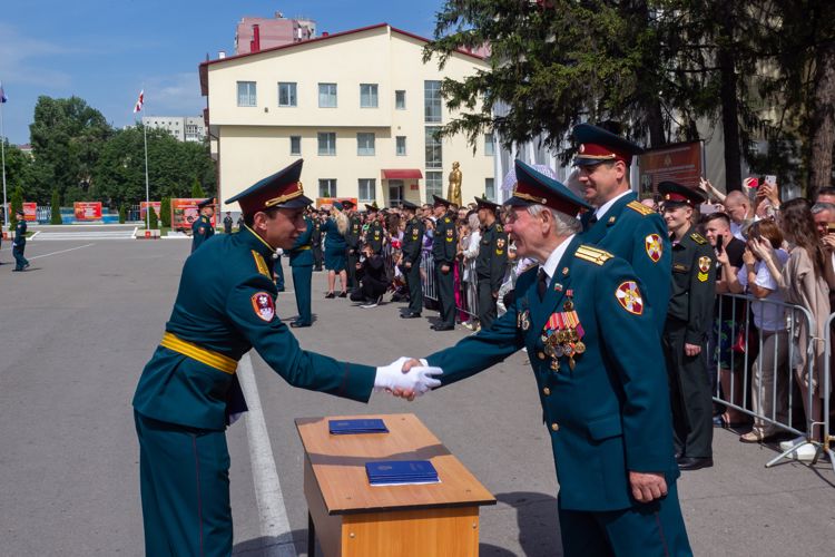 17 июня 2023 года в военном институте состоялся выпуск молодых офицеров