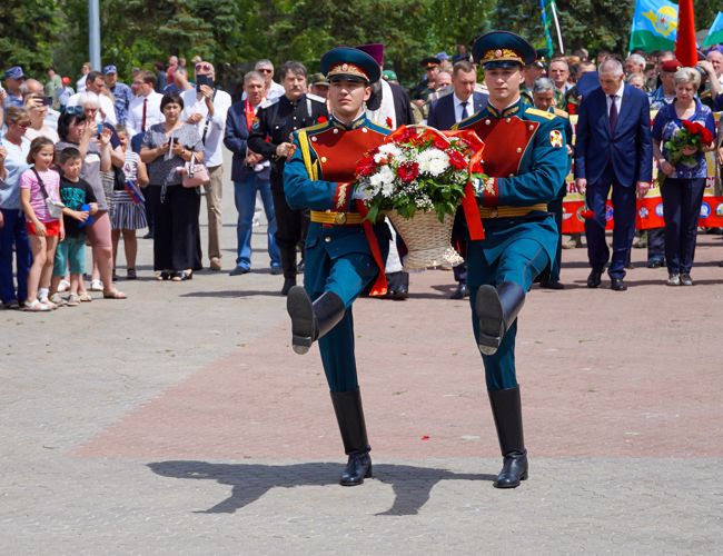 1 июля 2023 года военнослужащие военного института приняли участие в мероприятии, посвящённом Дню ветеранов боевых действий