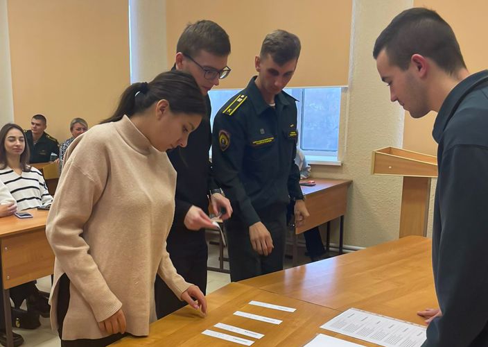 28 октября 2023 года курсанты военного института приняли участие в научно-развлекательном квесте