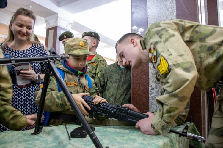 7 декабря 2023 года в военном институте прошел ежегодный городской форум «Юные патриоты»