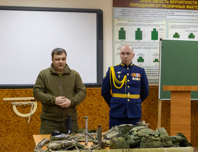 27 декабря 2023 года военнослужащие военного института провели обмен опыта с участниками специальной военной операции