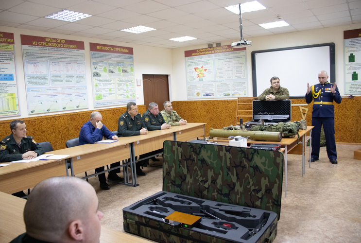 27 декабря 2023 года военнослужащие военного института провели обмен опыта с участниками специальной военной операции