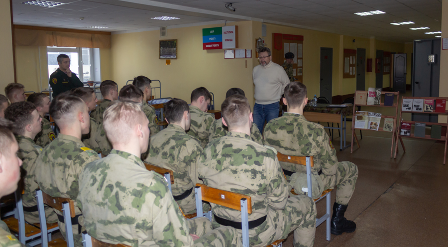 11  января 2024 года в военном институте проведен тематический вечер с курсантами военного института