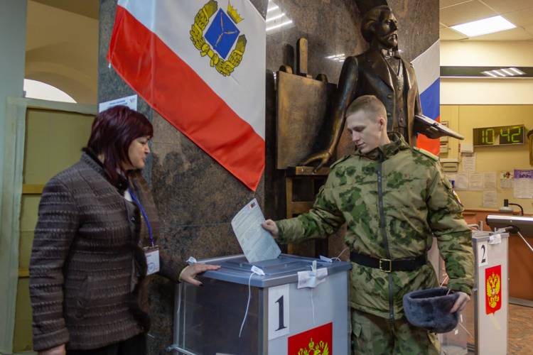 С 15 по 16 марта 2024 года военнослужащие военного института проголосовали на выборах Президента России