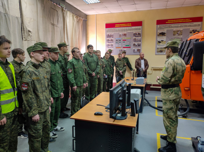 17 апреля 2024 года в военном институте проведен день открытых дверей