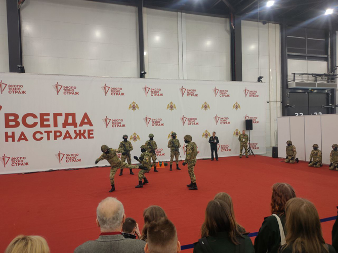 3 апреля 2024 года военнослужащие военного института приняли участие в открытии выставки