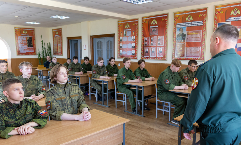 21 мая 2024 года в военном институте проведен урок мужества