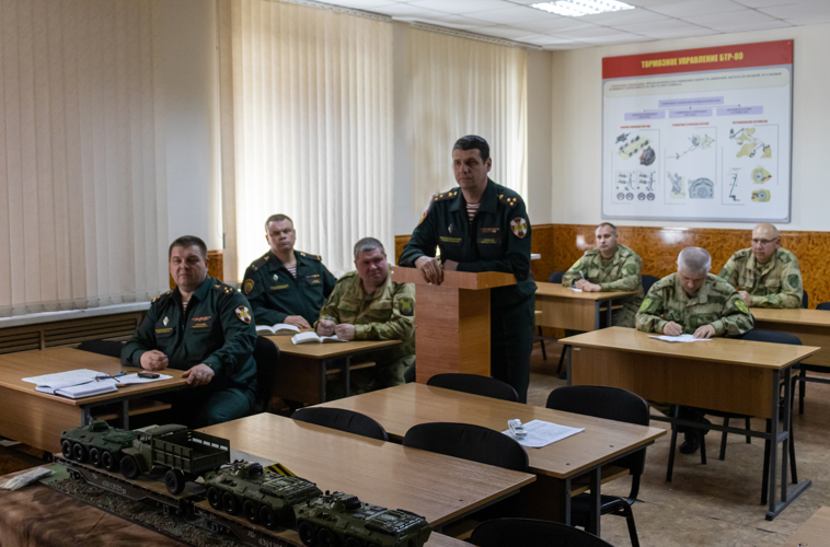27 апреля 2024 года научно-педагогический состав военного института принял участие в межвузовской научно-практической конференции