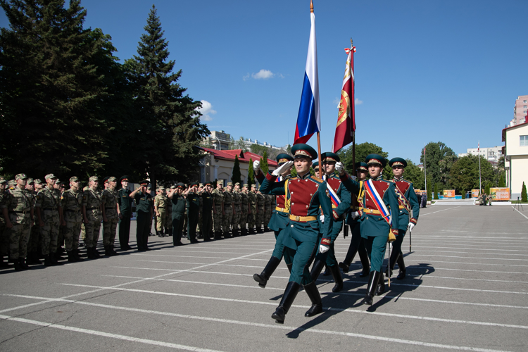 22 июля 2024 года личному составу представлен начальник Саратовского военного института Герой России полковник Александр Белоглазов