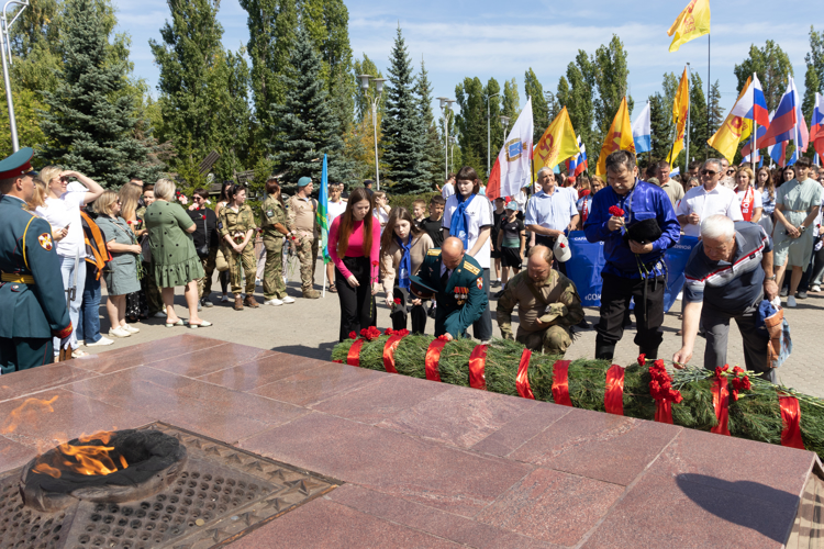 22 августа 2024 года военнослужащие военного института приняли участие в торжественном мероприятии, посвященном Дню Государственного флага Российской Федерации