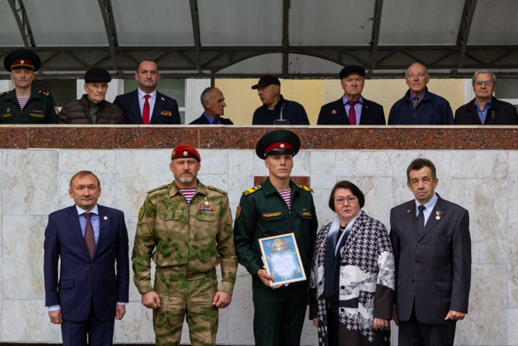 9 октября 2024 года курсанту военного института вручена именная стипендия
