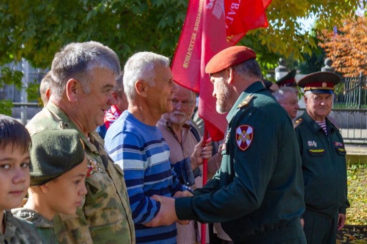 27 сентября 2024 года личный состав военного института отметил день рождение Героя России Анатолия Романова