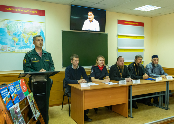 24 октября 2024 года  в военном институте проведен тематический вечер