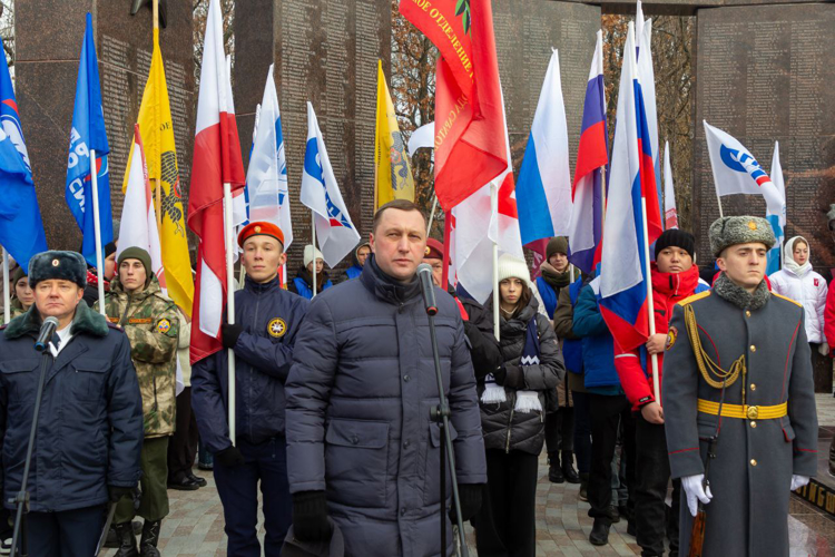 9 декабря 2024 года личный состав военного института принял участие в городском мероприятии «День Героев Отечества»