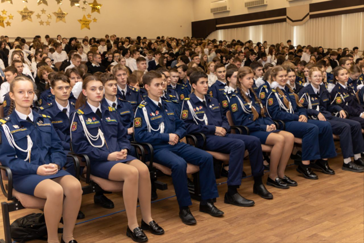 18 декабря 2024 года военный институт и администрация Энгельсского муниципального района заключили соглашение о взаимодействии и сотрудничестве