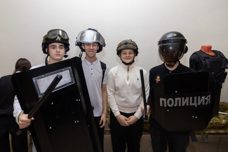18 декабря 2024 года военный институт и администрация Энгельсского муниципального района заключили соглашение о взаимодействии и сотрудничестве