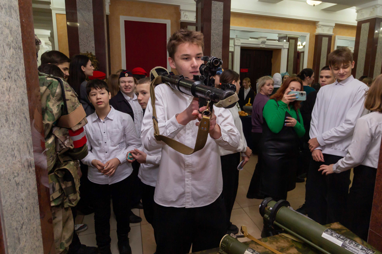 11 декабря 2024 года в военном институте состоялась торжественная церемония закрытия городского гражданско-патриотического Форума юных патриотов