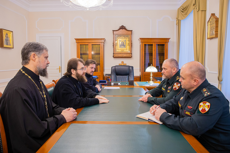 13 января 2025 года начальник военного института встретился с Митрополитом Игнатием