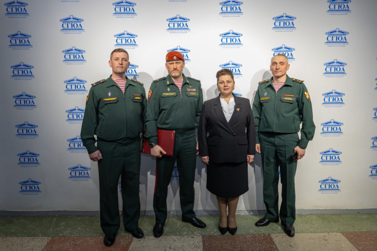 16 апреля 2025 года военнослужащие военного института приняли участие в Саратовском молодежном юридическом форуме