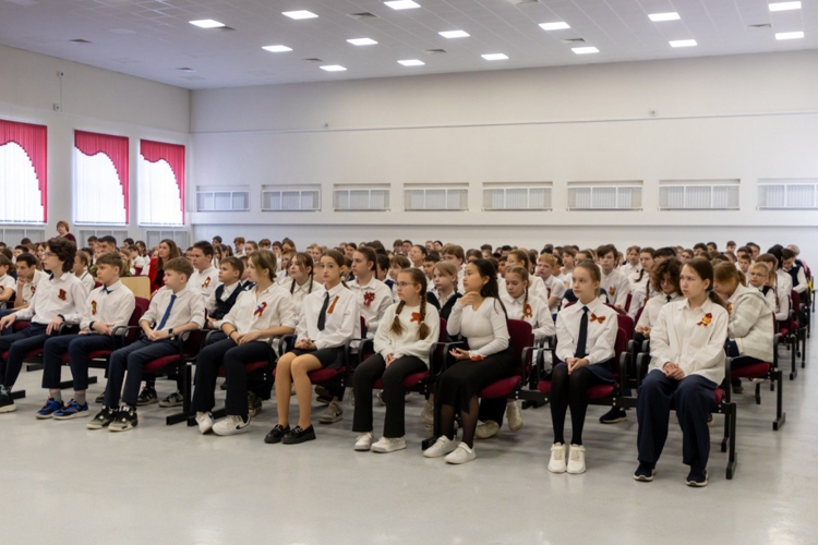 28 апреля 2025 года проведен урок мужества в средней общеобразовательной школе «Аврора»