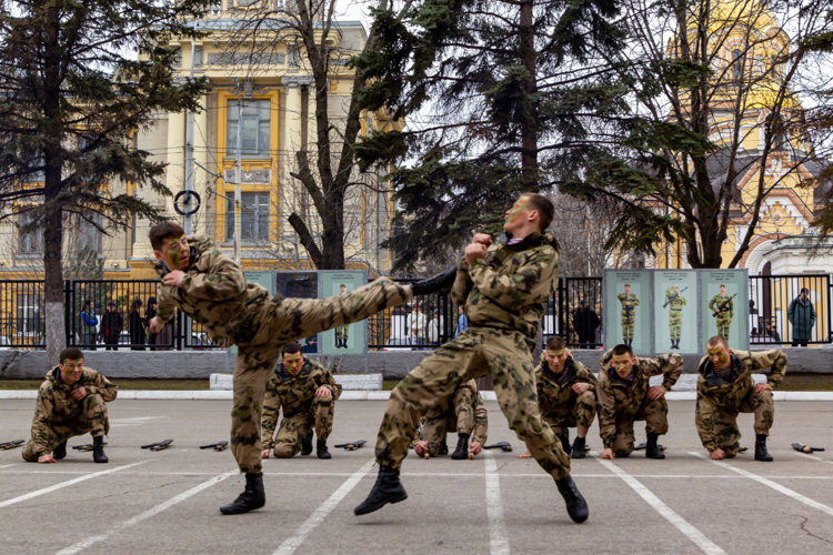 27 марта 2025 года в военном институте проведены торжественные мероприятия, посвященные Дню войск национальной гвардии  Российской Федерации