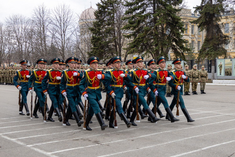 27 марта 2025 года в военном институте проведены торжественные мероприятия, посвященные Дню войск национальной гвардии  Российской Федерации