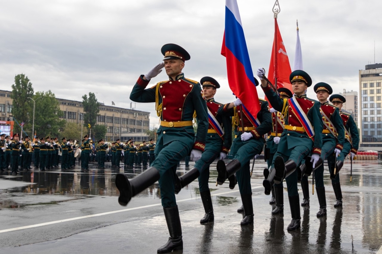8 мая 2025 года личный состав военного института приняли участие в торжественном параде