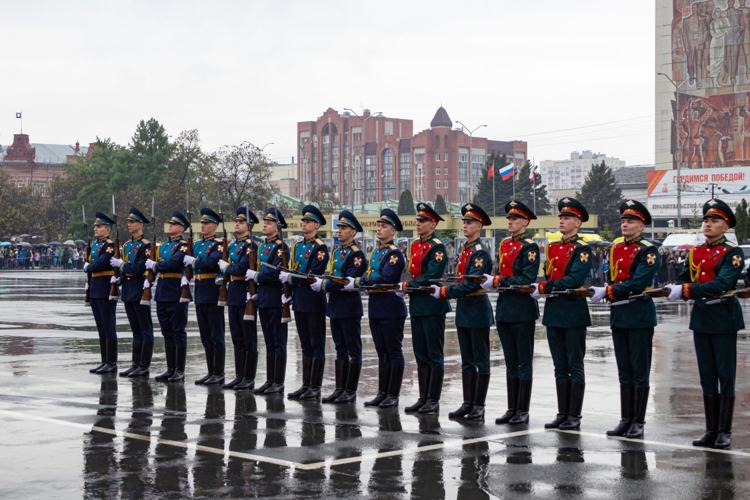 8 мая 2025 года личный состав военного института приняли участие в торжественном параде