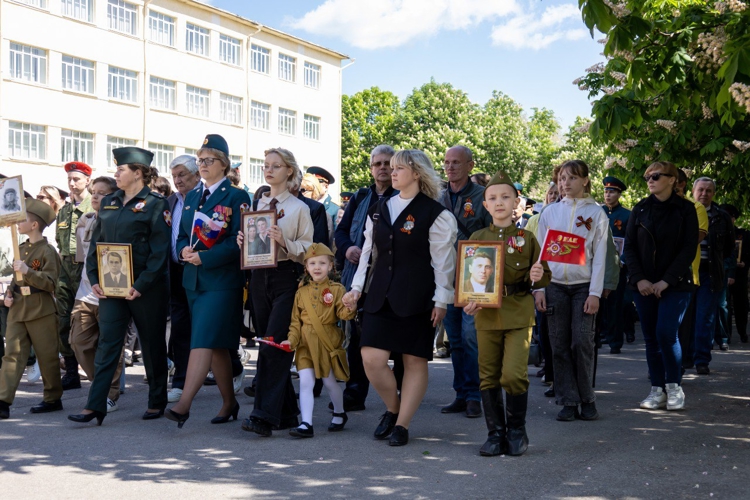 9 МАЯ 2025 ГОДА В ВОЕННОМ ИНСТИТУТЕ ПРОВЕДЕНО ШЕСТВИЕ «БЕССМЕРТНОГО ПОЛКА» 