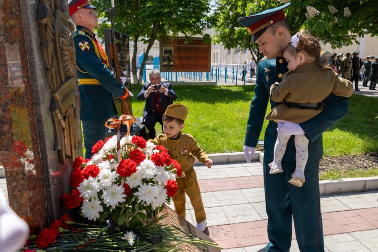 9 МАЯ 2025 ГОДА В ВОЕННОМ ИНСТИТУТЕ ПРОВЕДЕНО ШЕСТВИЕ «БЕССМЕРТНОГО ПОЛКА» 