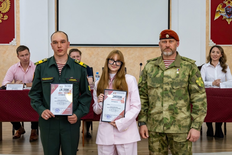13 мая 2025 года в военном институте состоялась межвузовская научно-практическая интеллектуальная игра «Что? Где? Когда?»