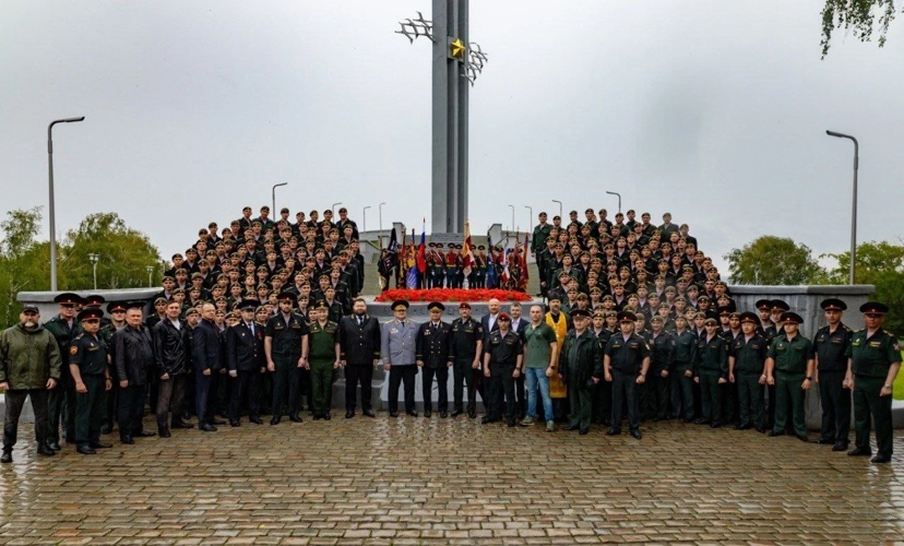 27 июня 2025 года в военном институте состоялась торжественная церемония вручения выпускникам офицерских погон