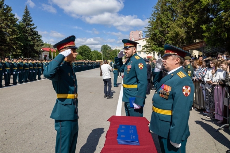 28 июня 2025 года в военном институте состоялся выпуск молодых офицеров