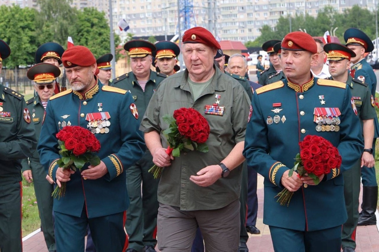 17 июня 2025 года начальник военного института принял участие в торжественном мероприятии по случаю годовщины образования ОДОН имени Ф.Э. Дзержинского