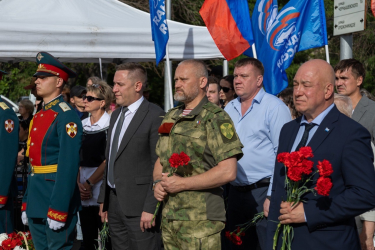 2 июля 2025 года военнослужащие военного института приняли участие в праздновании Дня трудовой доблести Саратова