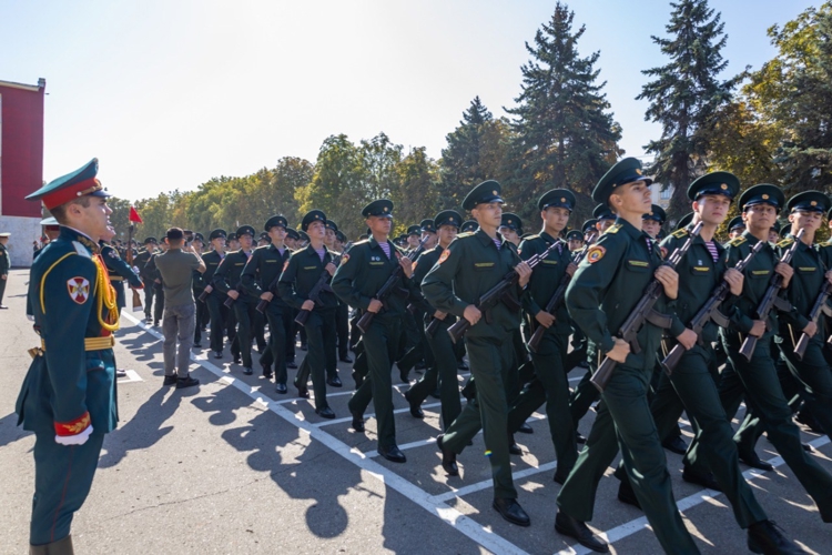 6 сентября 2025 года курсанты Саратовского военного ордена Жукова Краснознаменного института войск национальной гвардии приняли Военную присягу