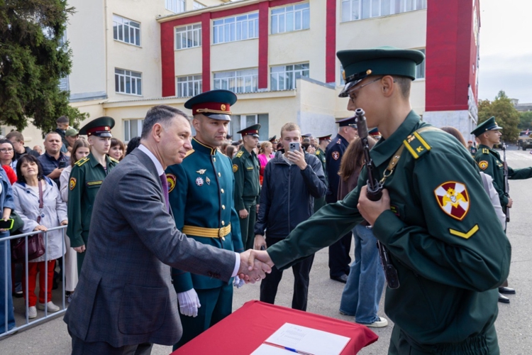 6 сентября 2025 года курсанты Саратовского военного ордена Жукова Краснознаменного института войск национальной гвардии приняли Военную присягу