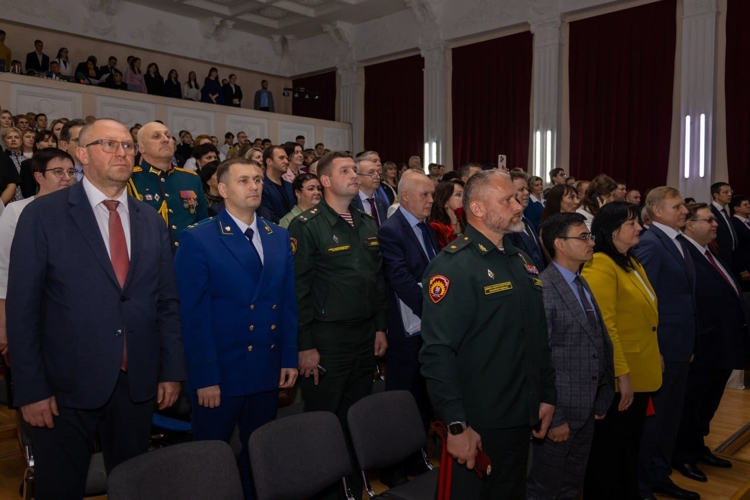 24 октября 2025 года начальник военного института поздравил Саратовский государственный технический университет имени Гагарина Ю. А.
