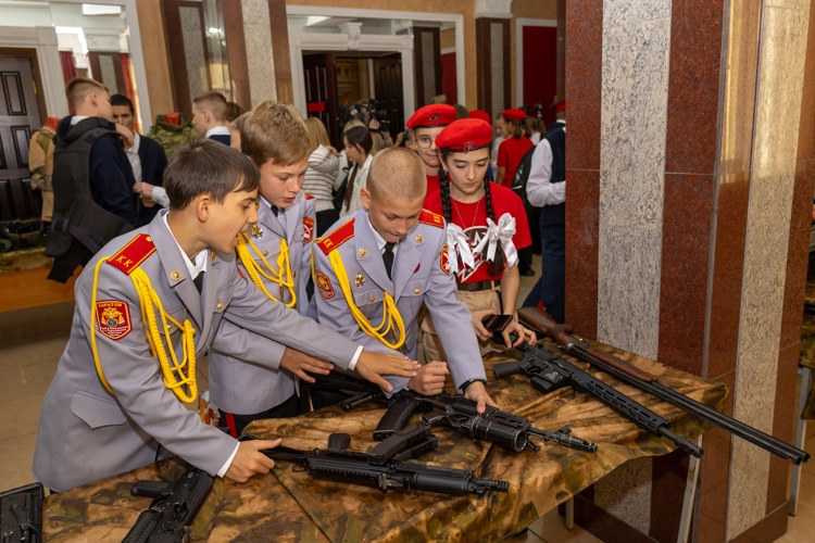 30 сентября 2025 года в военном институте прошло посвящение участников Движения Первых
