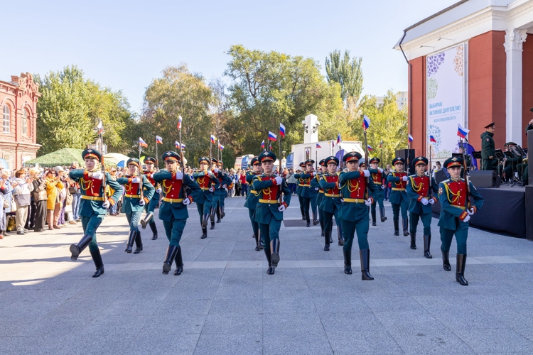 1 октября 2025 года военнослужащие военного института приняли участие в торжественном мероприятии, приуроченном ко Дню пожилого человека
