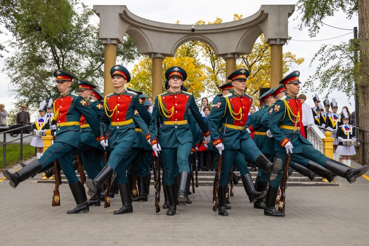 20 сентября 2025 года военнослужащие военного института приняли участие в «Покровских вечерах»